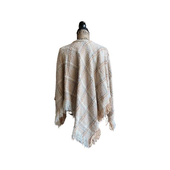 Boyne Valley Weavers plaid Pancho - Picture 2 of 5